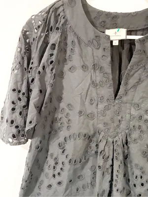 Tuckernuck Black Eyelet Finley Flutter Sleeve Top Cotton Size Medium thumbnail 3