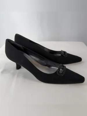 Vintage Stuart Weitzman Pointed Toe Kitten Heels with‎ Embellished Buckle Black thumbnail 2