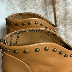 B MAKOWSKY QUINCY‎ LEATHER ANKLE BOOTS Size 8 B45 thumbnail 6