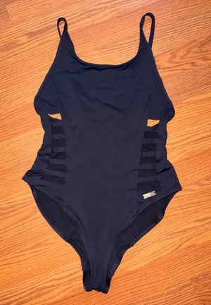 Gymshark Horizon Cut Out Strappy One Piece Bathing Suit thumbnail 1