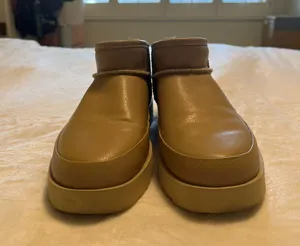 UGG Boots Mini thumbnail 4