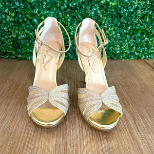 Mina Women’s Size 9 Chic Gold Heels – New with Minor Scuffs from Try-On Formal thumbnail 1