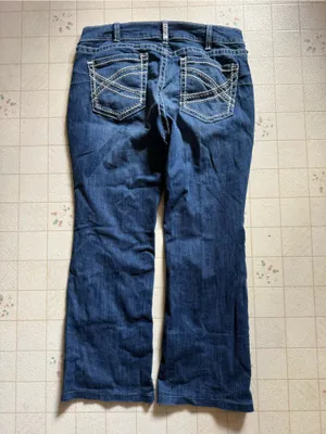 Ariat REAL denim Classic Women's Dark Blue bootcut Jeans Size 33s thumbnail 2