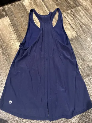 Lululemon tank top thumbnail 2