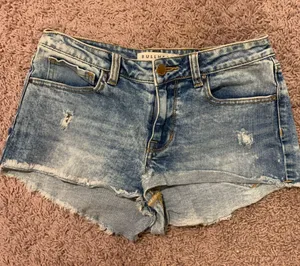Jean Shorts thumbnail 2
