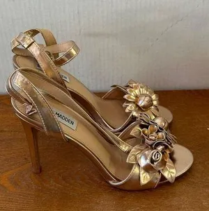 Steve Madden Women's High Heel Ankle Strap Sandal Rose Gold Sze 7 / 38 Sku 2869 thumbnail 1