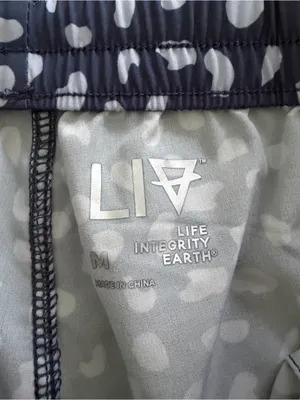 Liv polkadot athletic shorts size women’s medium thumbnail 4