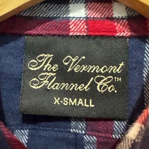Vermont Flannel Co Red Navy Plaid Organic Cotton Button Down Shirt XS thumbnail 3