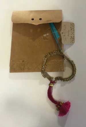 Shiraleah Chicago jewelry - Anthropologie - Kali tassel bracelet in pink NEW thumbnail 1