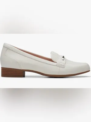 Clarks Off White Leather Loafer with Silver Trim Size 8 thumbnail 3