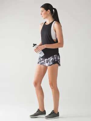 Lululemon Hotty Hot Short Running Gym Yoga Pilates Outdoor Black White Print 10 thumbnail 3