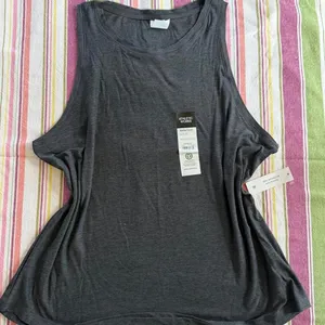 Athletic Works gray tank top  Medium #athletic #activewear thumbnail 3