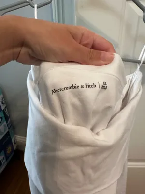 Abercrombie Off-The-Shoulder Top thumbnail 3