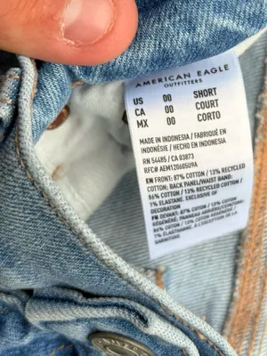 bran new never worn American Eagle Outfitters blue denim jeans thumbnail 3
