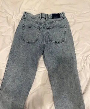 Aritzia  Jeans thumbnail 2
