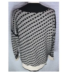 VICI Womens Medium Black White Geometric Knit Oversized Mock Neck Sweater thumbnail 2