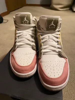 Nike Air Jordan 1 Mid thumbnail 3