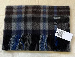NWT Saks Fifth Avenue Cashmere Scarf thumbnail 1
