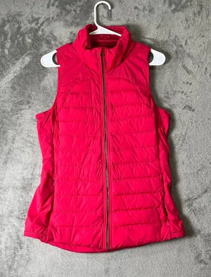 Lululemon Fluffed Up Goose Down Quilted Puffer Vest Running Vest Hot Pink S 10 thumbnail 1