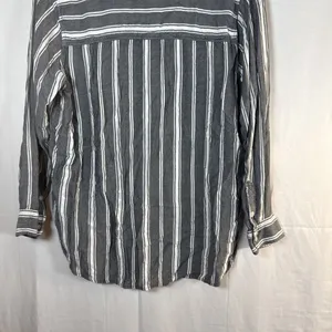 American Eagle Oversized Fit Grey And White Striped Button Shirt Women’s Medium thumbnail 12