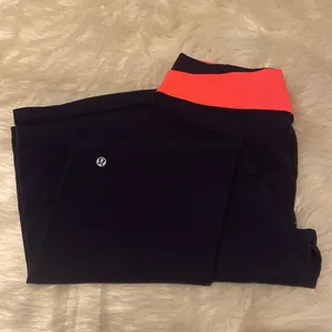 LULULEMON Yoga Pants Women’s Size 10 LULULEMON Wide Leg Stretch Workout Pants thumbnail 1