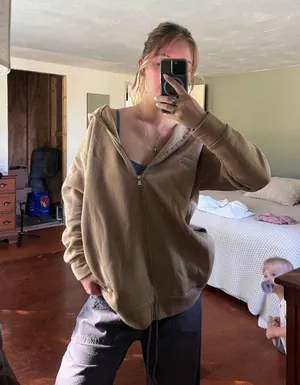 Zara hoodie  thumbnail 2
