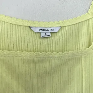 NWT O'Neill 100% Cotton Lemon Yellow Crop Top Sz S Scalloped Hem Square Neck thumbnail 4