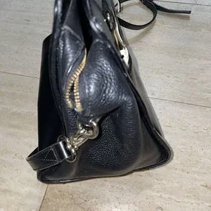 Kate Spade New York Satchel‎ Crossbody Black Leather Zipper Accent thumbnail 2