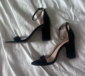Madden Girl Black Heels thumbnail 1