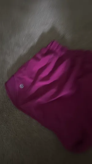 Lululemon Hotty Hot 2.5" Low-Rise thumbnail 3