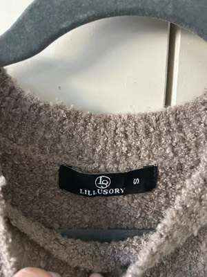 Amazon Brown Sweater thumbnail 3