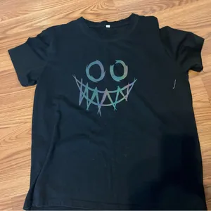 Fun glow in the dark tee. Small new. Black. Black thumbnail 2