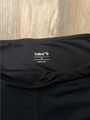 Baleaf Black High-Waist Yoga Capri flare Leggings size Large pockets thumbnail 2