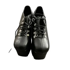 Lamoda Resolution Platform Boots Size 8 Black thumbnail 4