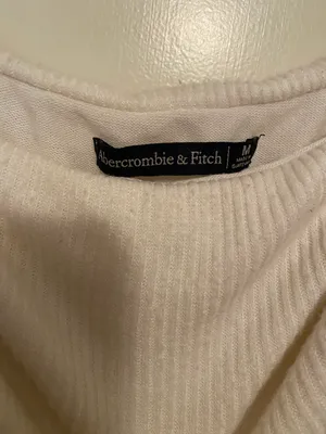Abercrombie White Off Shoulder Sweater thumbnail 4