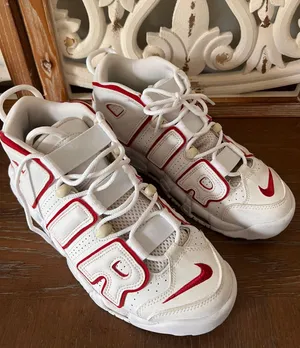 Nike shoes thumbnail 2