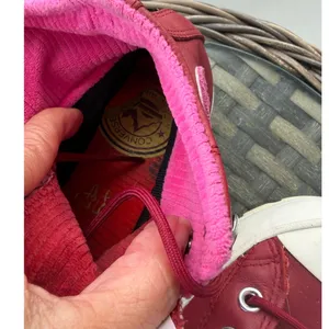 Converse Chuck Taylor All Star RED LUGG Gore-Tex Leather 5.5 WomensD thumbnail 3