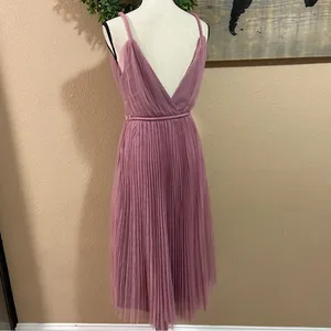 NWOT Lulus Sweet Goddess Mauve Mesh Pleated Sleeveless Midi Dress thumbnail 4