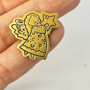 Gold tone angel pin thumbnail 2
