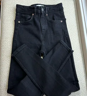 Zara Black High Rise Skinny Ankle Jeans size 4 thumbnail 1