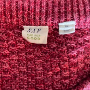 GAP Sweater thumbnail 2