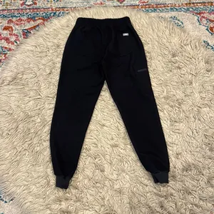Figs scrub bottoms size XXS P black thumbnail 4