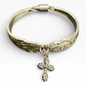 Evening Star 1950 Vintage Silverplate Flatware‎ Spoon Bracelet Cross Charm thumbnail 1