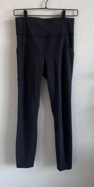 Lululemon Invigorate HR Tight 25” 6 Black thumbnail 1