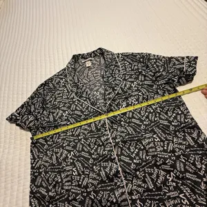 Victoria’s Secret PJ Pajama Button Up Shirt Top Sz L Large Black & Pink thumbnail 7
