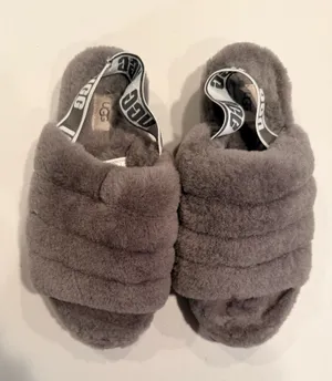 UGG | Women's Fluff Yeah Slide slippers. Size: 9 thumbnail 2