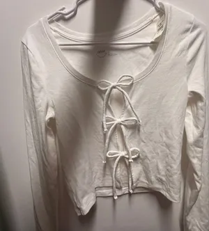White Aerie Long Sleeve thumbnail 1