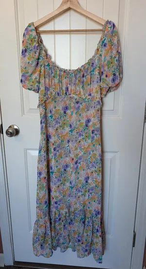 Astr The Label Floral Ballon Sleeve Midi Dress Medium Purple/White thumbnail 1