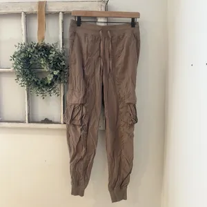 Lululemon Dance Studio‎ Relaxed-Fit Mid-Rise Cargo Jogger Taupetastic Size S thumbnail 5