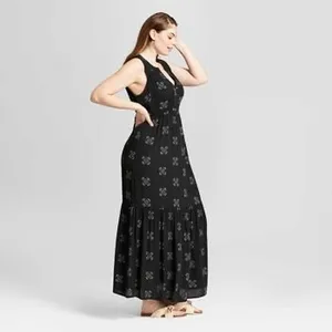 Universal Threads Tiered Floral Black Sleeveless V Neck A-Line Maxi Dress Size 1X thumbnail 3